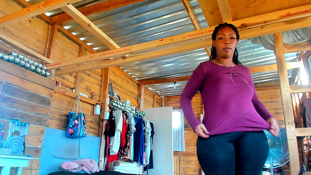 Big Black Natural Booty in Leggingz & Panty...