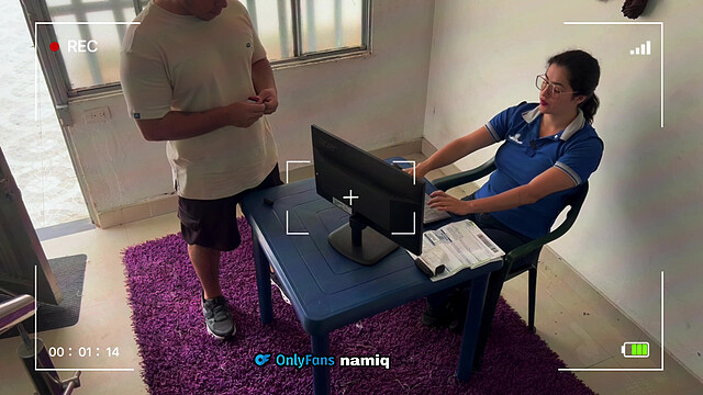 Camera captures employee having sex with a client during working hours!