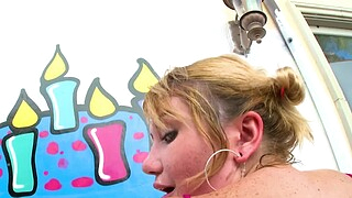 Bubble Butt Chicks Suck Ass 2 Mouth Zelda Morrison, Dahlia Sky, Felicity Feline, Roxy Nicole