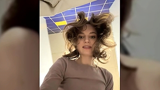 AngelAri Lusty demonstration at stripTango