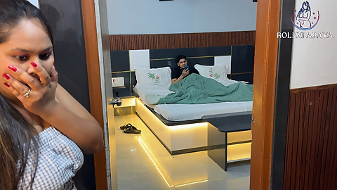 The stepsister caught the stepbrother secretly watching sex videos, then the two enjoyed together.