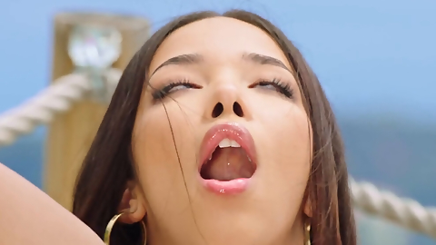 Outdoor interracial with a glamorous, leggy Asian girl